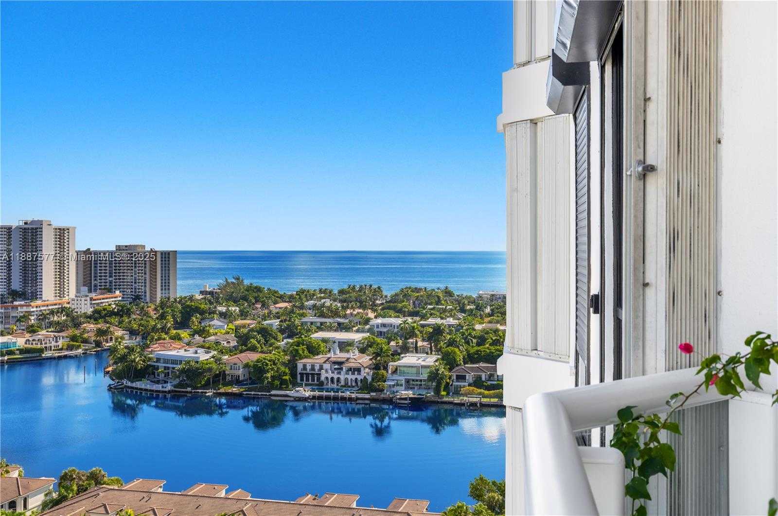 Small Image of 21150 POINT PL #1905, Aventura Number 34