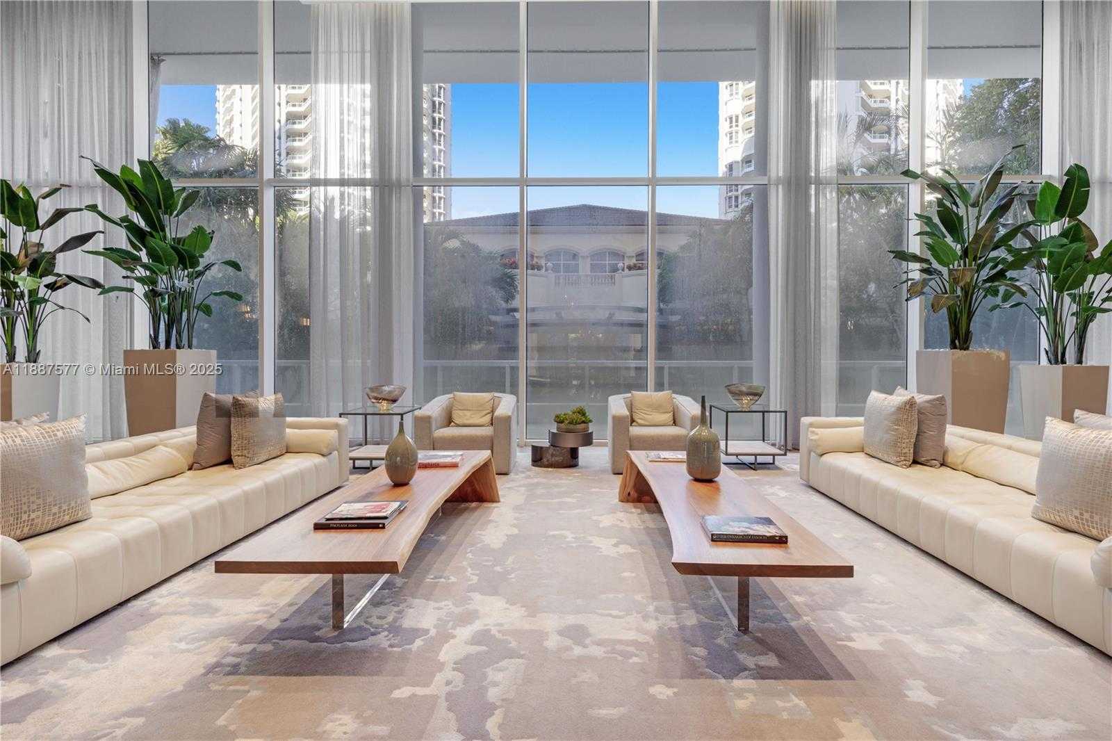 Small Image of 21150 POINT PL #1905, Aventura Number 37