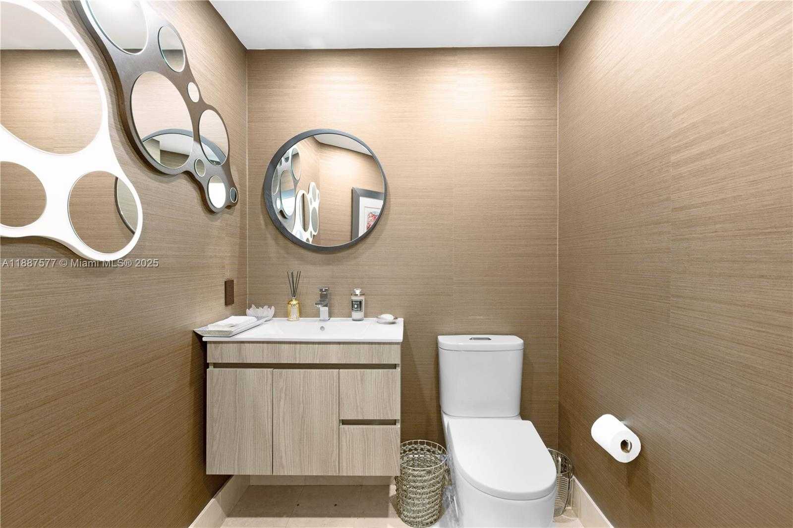 Small Image of 21150 POINT PL #1905, Aventura Number 6