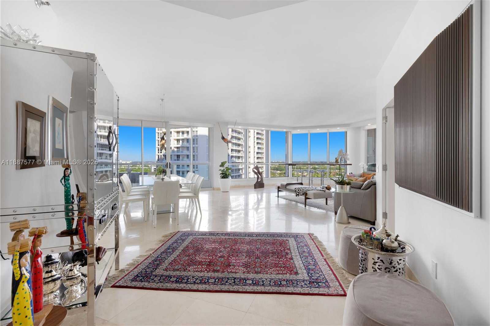 Small Image of 21150 POINT PL #1905, Aventura Number 8