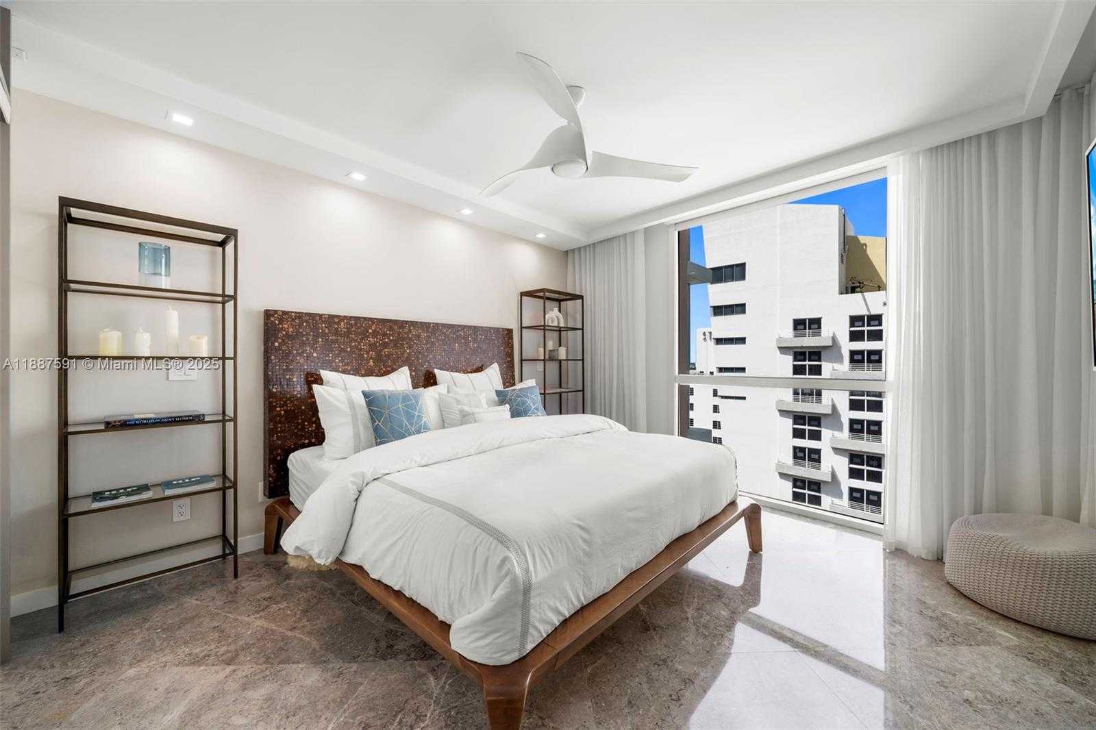 Small Image of 1500 OCEAN DR #UPH-5, Miami Beach Number 13