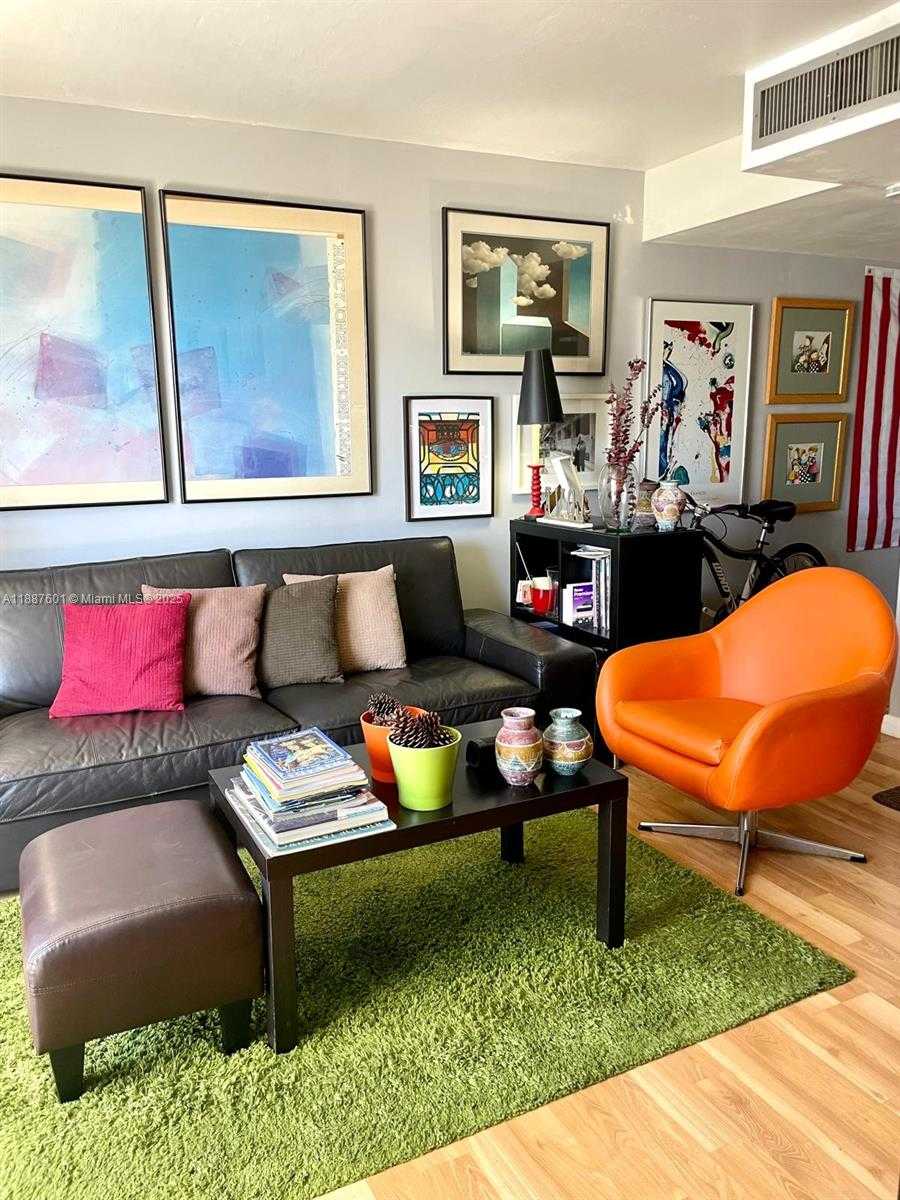 Small Image of 899 WEST AVE #5C, Miami Beach Number 14