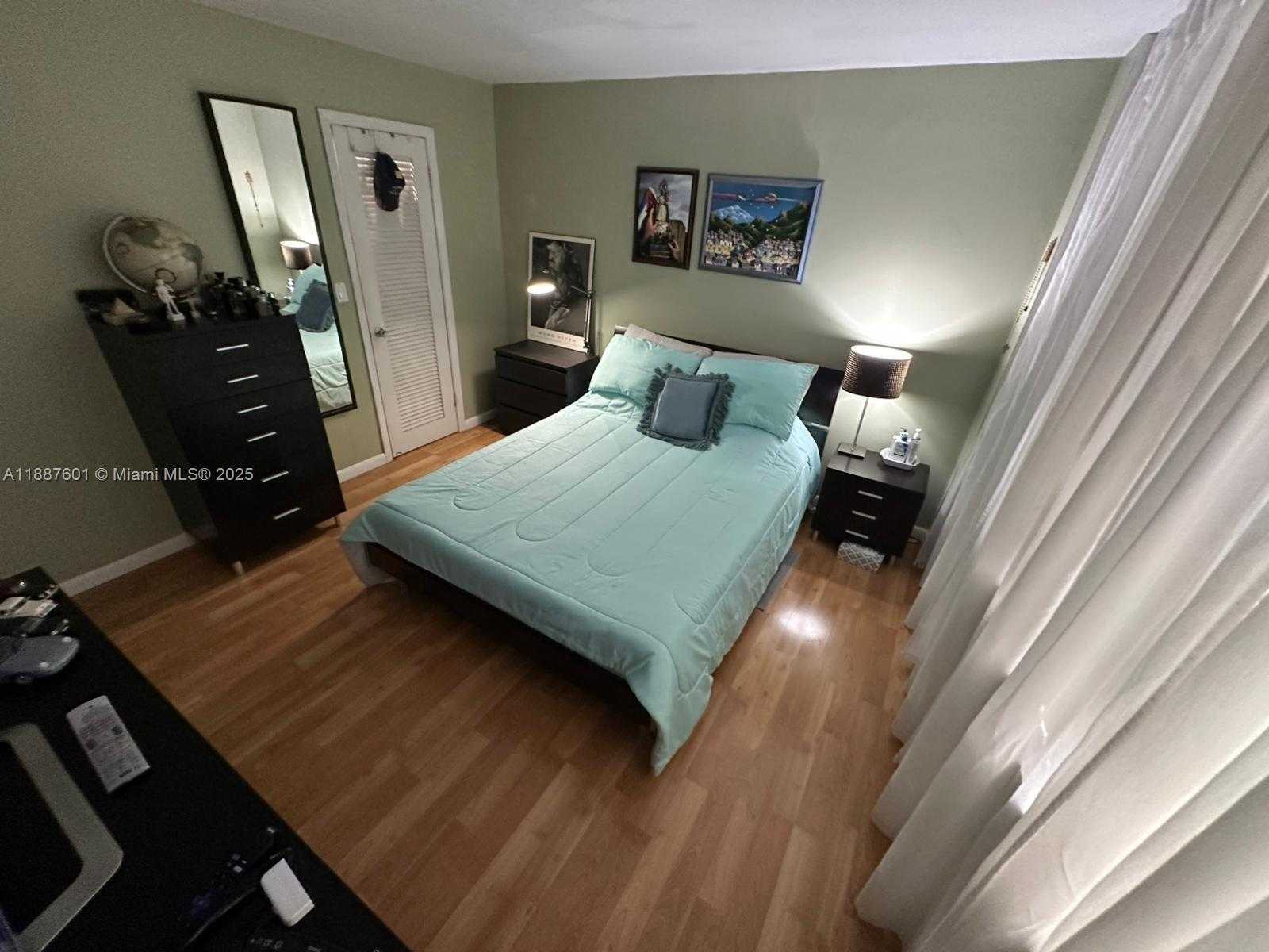 Small Image of 899 WEST AVE #5C, Miami Beach Number 23