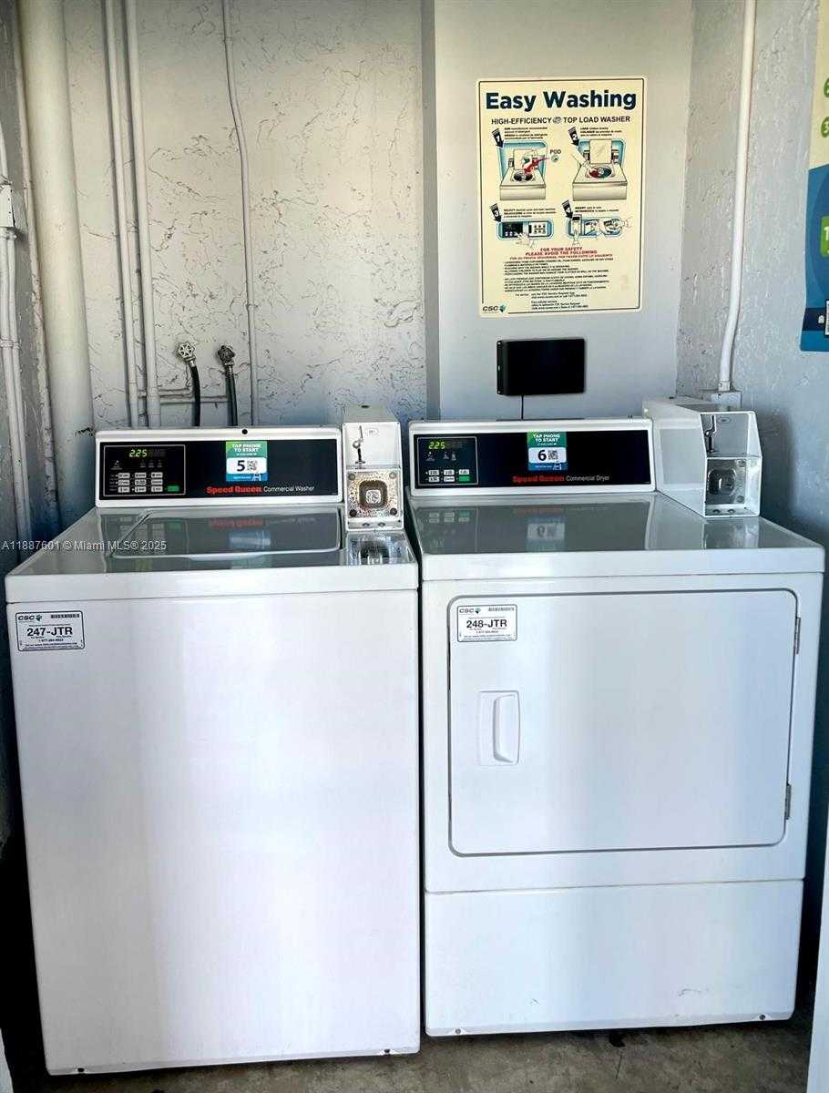 Small Image of 899 WEST AVE #5C, Miami Beach Number 24