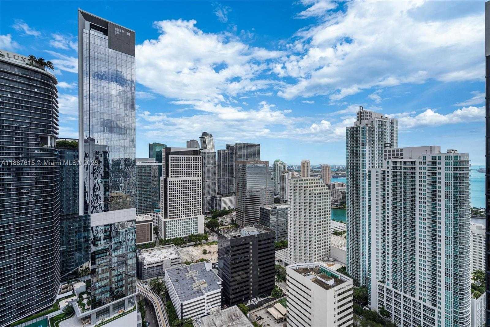 Small Image of 1000 BRICKELL PLZ #4315, Miami Number 20