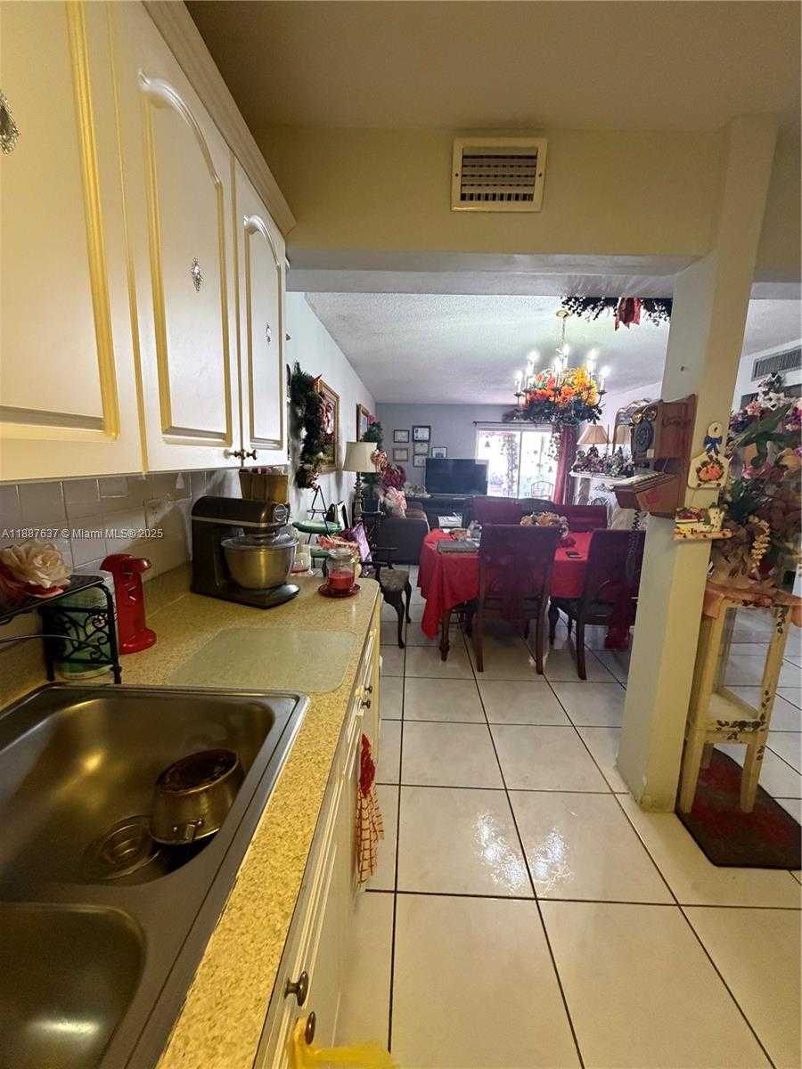 Small Image of 1810 WEST 56TH ST #3121, Hialeah Number 10
