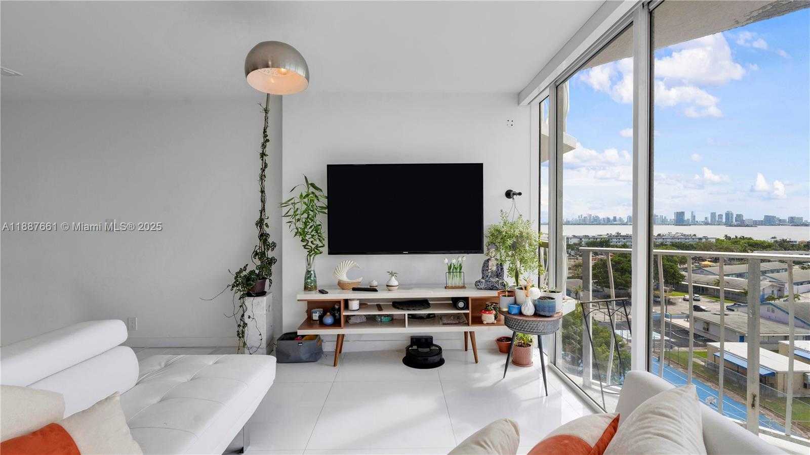 Small Image of 7601 EAST TREASURE DR #1011, North Bay Village Number 12