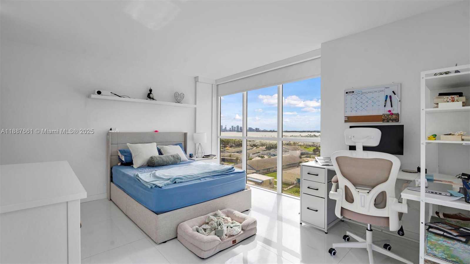 Small Image of 7601 EAST TREASURE DR #1011, North Bay Village Number 19