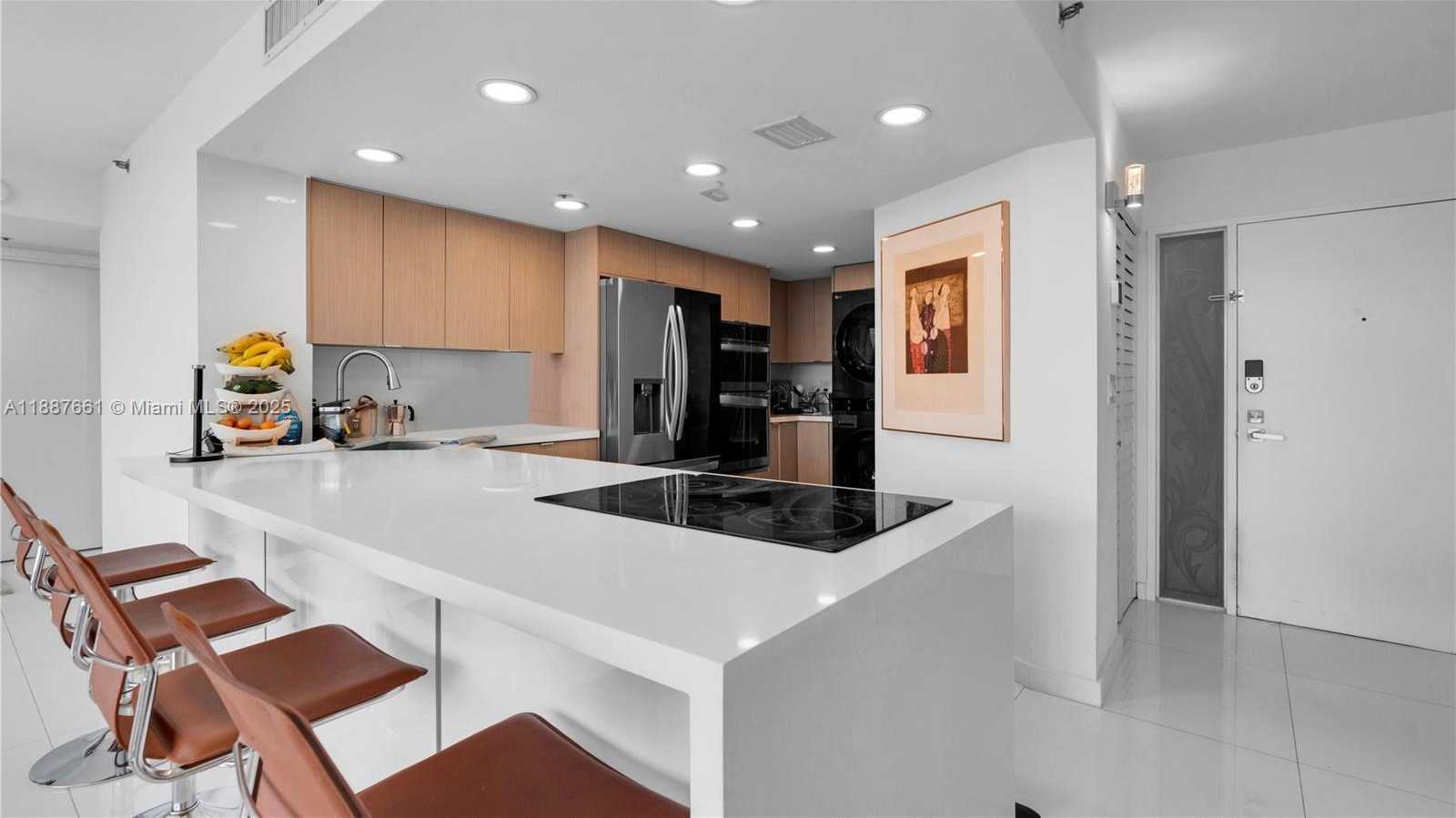 Small Image of 7601 EAST TREASURE DR #1011, North Bay Village Number 2