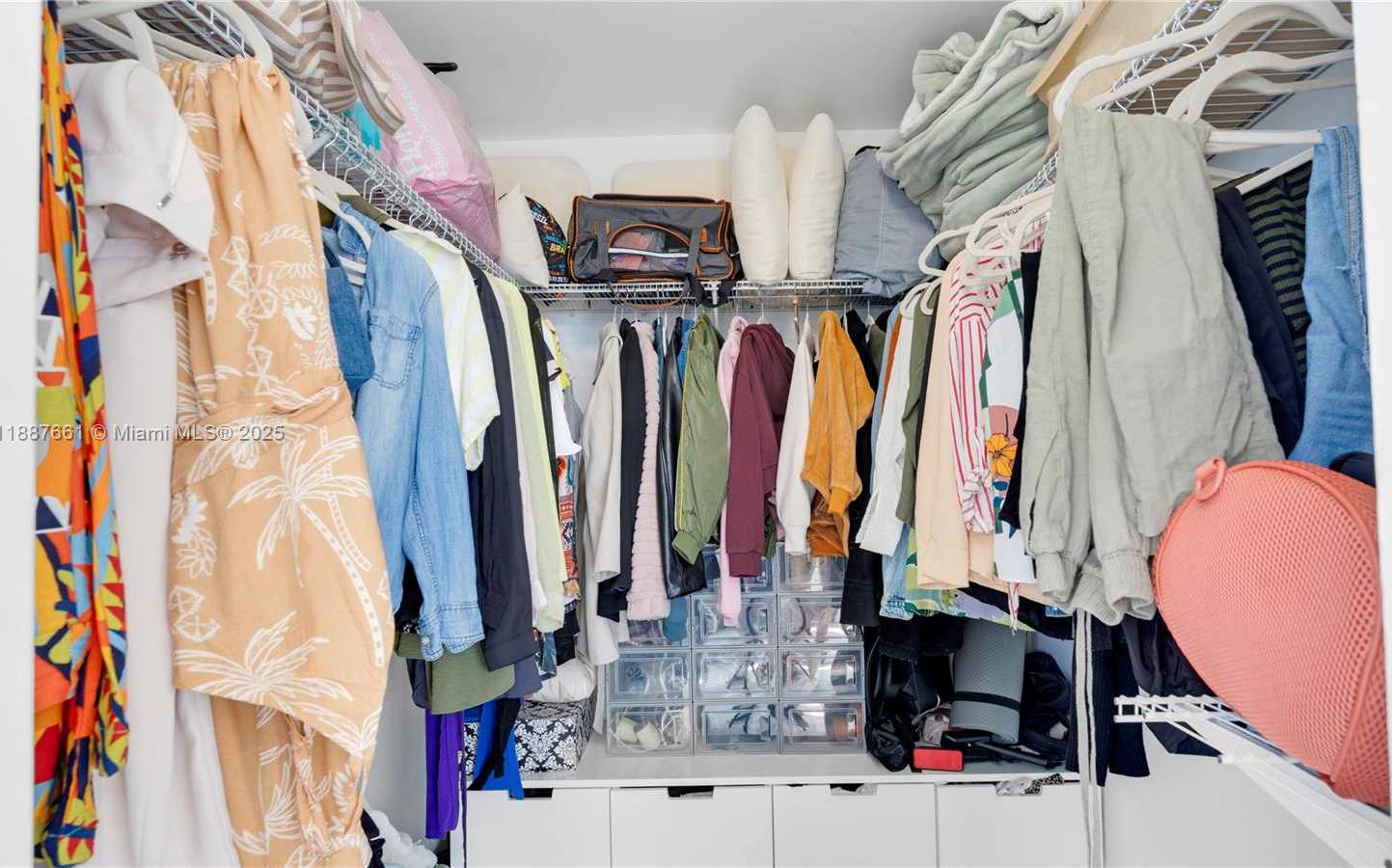 Small Image of 7601 EAST TREASURE DR #1011, North Bay Village Number 23