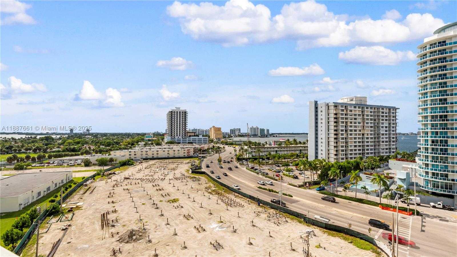 Small Image of 7601 EAST TREASURE DR #1011, North Bay Village Number 25