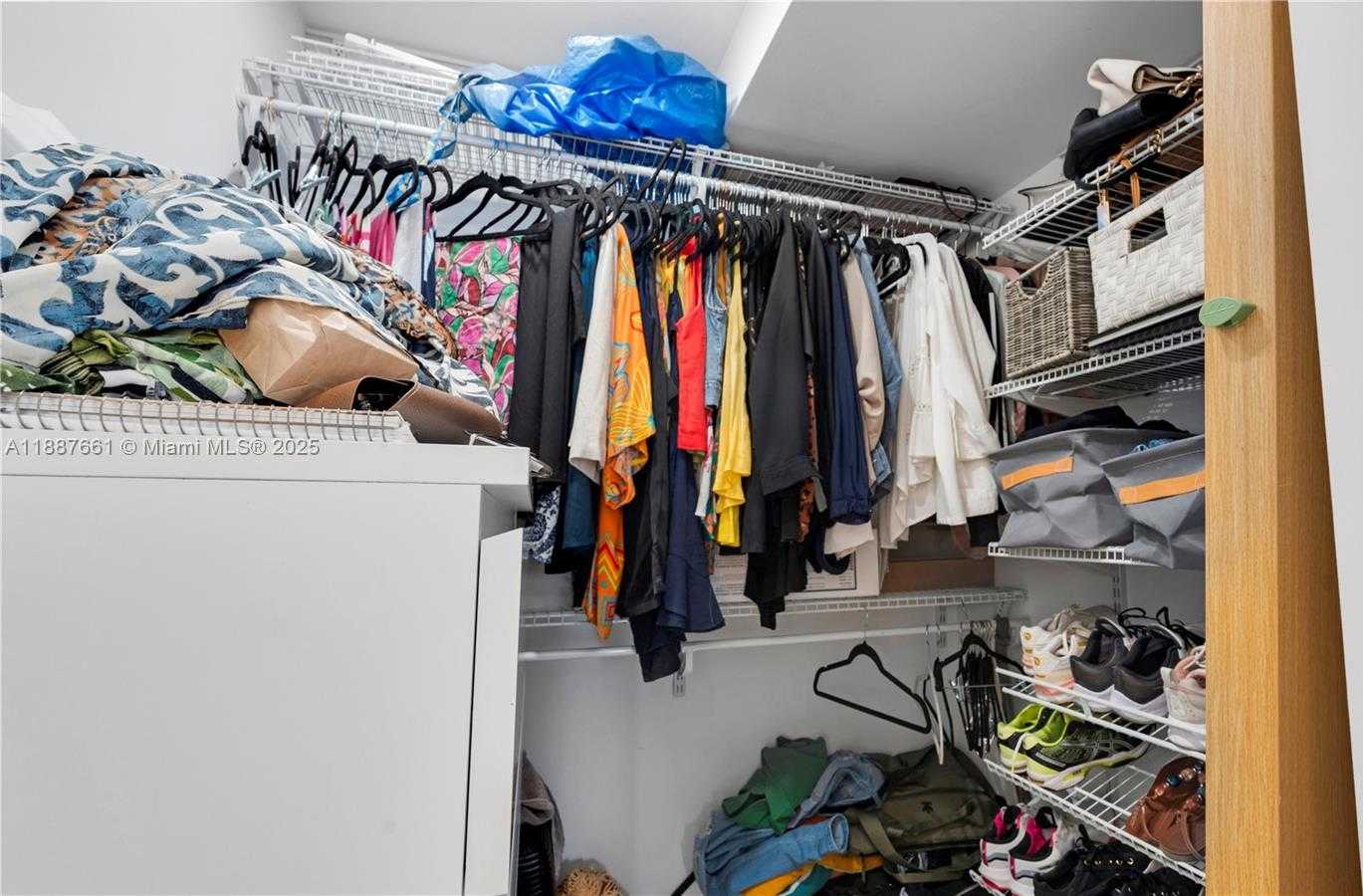 Small Image of 7601 EAST TREASURE DR #1011, North Bay Village Number 31