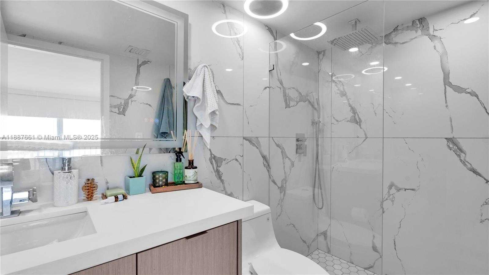 Small Image of 7601 EAST TREASURE DR #1011, North Bay Village Number 32