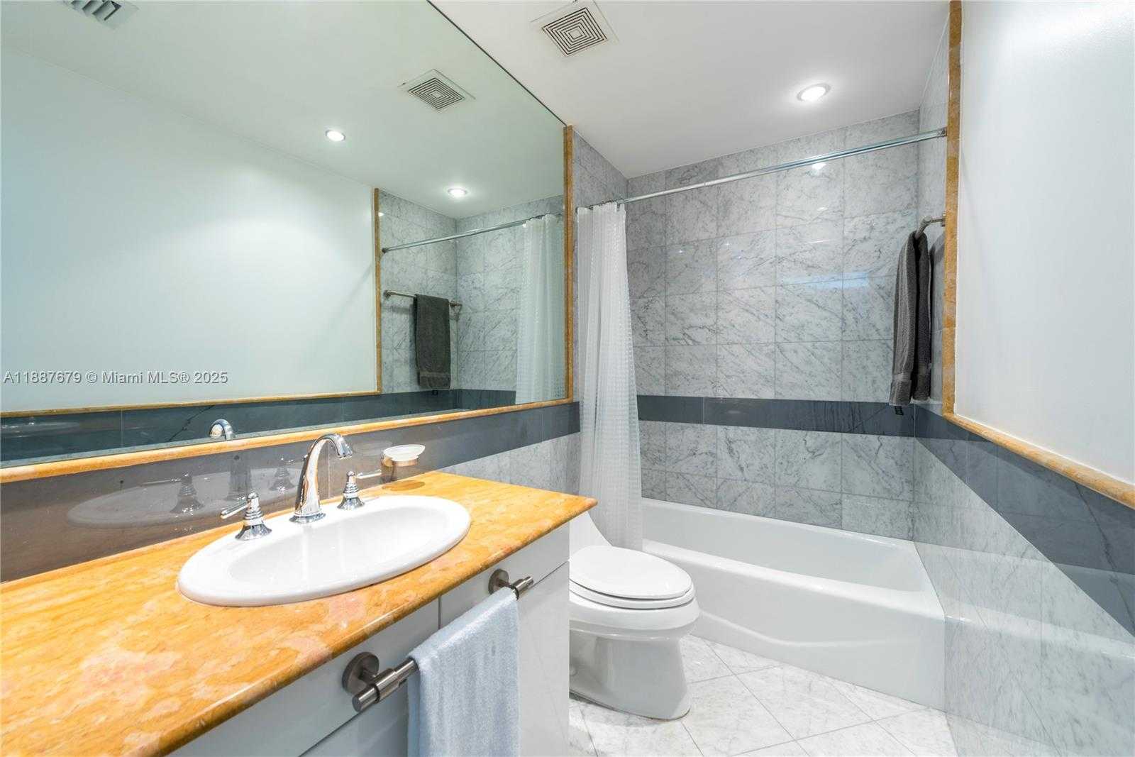 Small Image of 520 WEST AVE #1405, Miami Beach Number 3