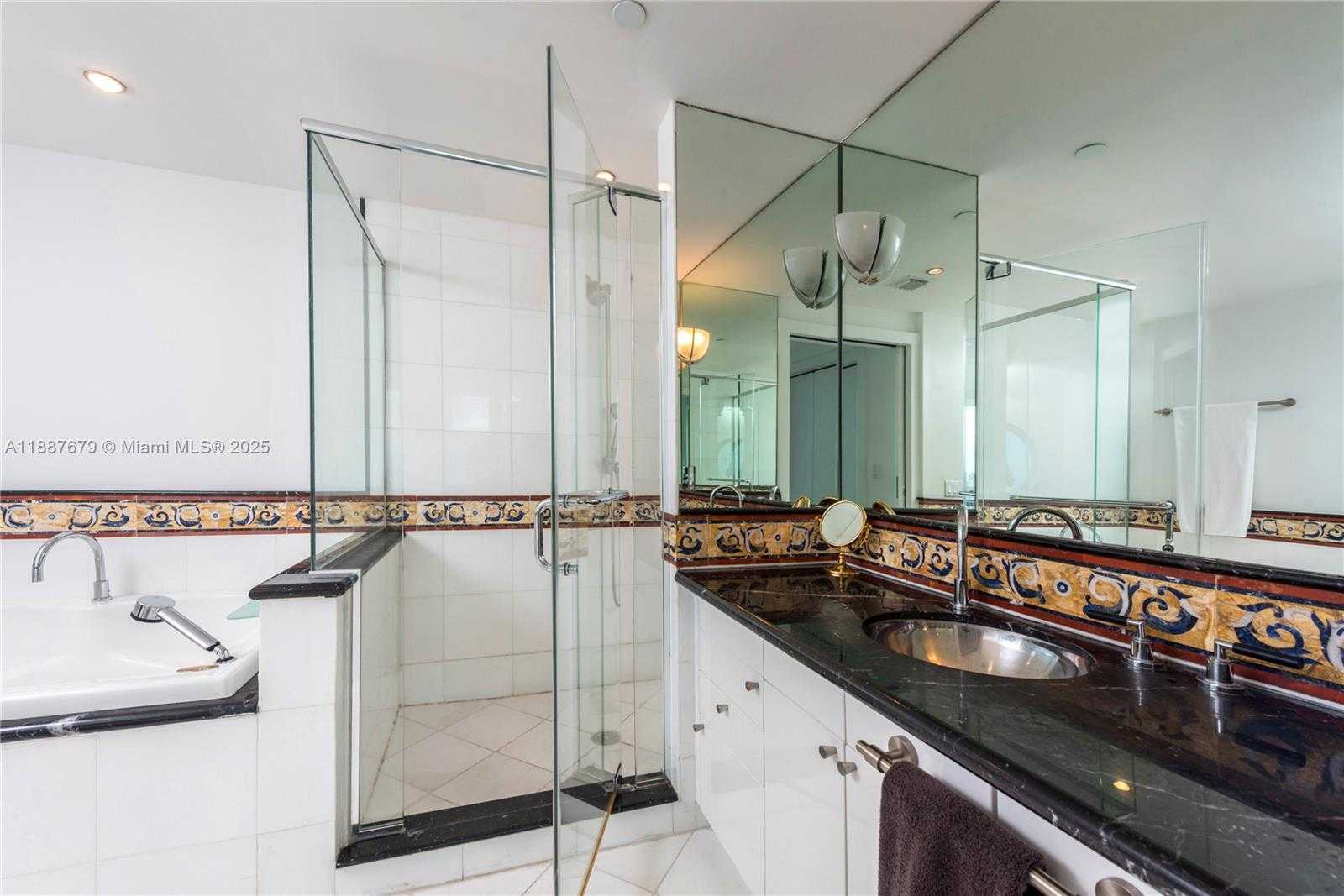 Small Image of 520 WEST AVE #1405, Miami Beach Number 9