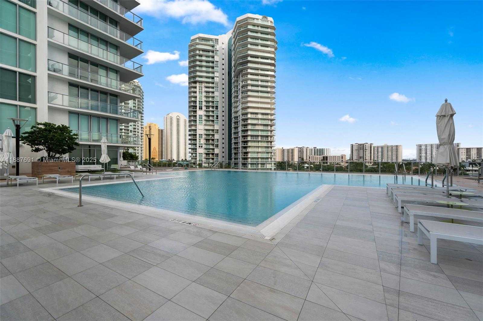 Small Image of 330 SUNNY ISLES BLVD #5-2204, Sunny Isles Beach Number 63