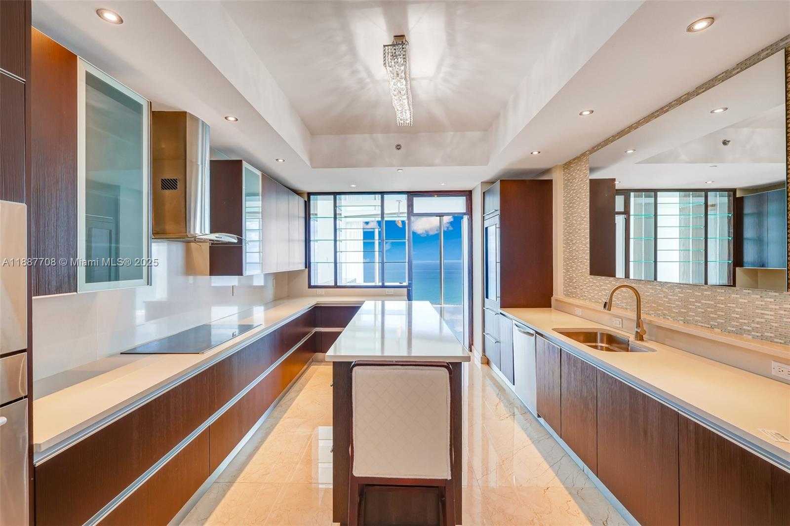 Small Image of 2711 SOUTH OCEAN DR #3705, Hollywood Number 19