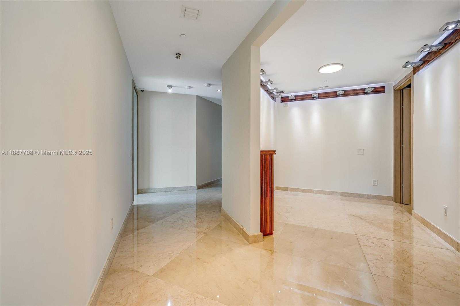 Small Image of 2711 SOUTH OCEAN DR #3705, Hollywood Number 21