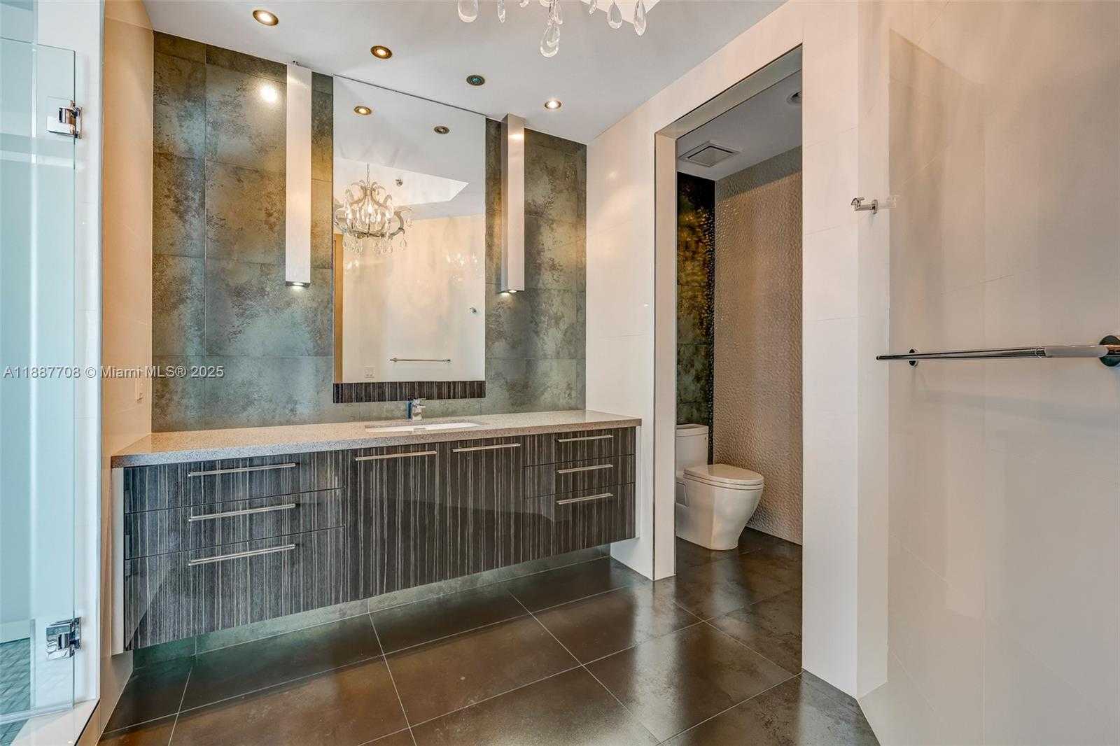 Small Image of 2711 SOUTH OCEAN DR #3705, Hollywood Number 35