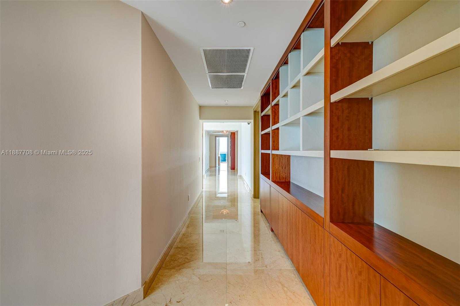 Small Image of 2711 SOUTH OCEAN DR #3705, Hollywood Number 39