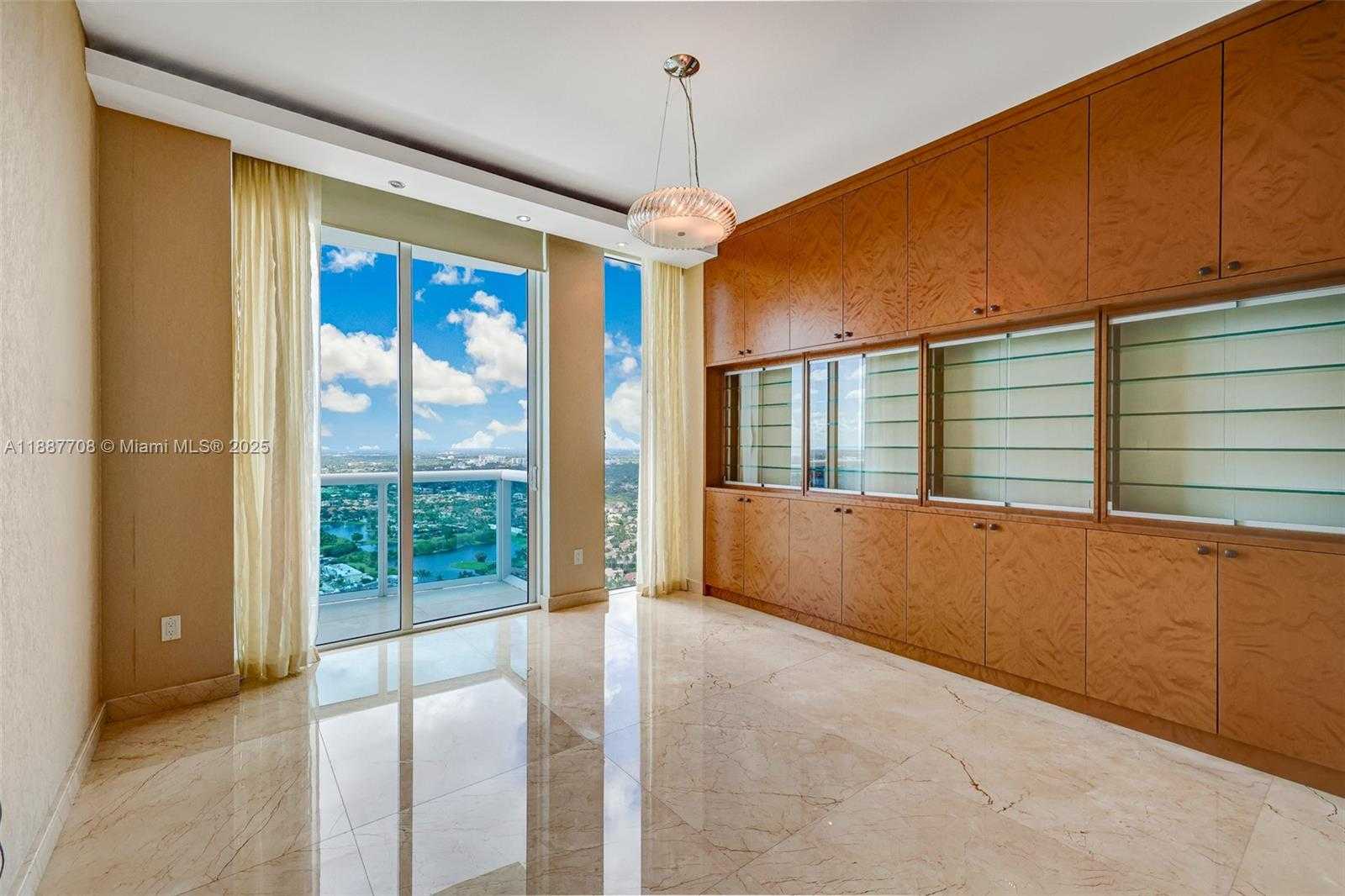 Small Image of 2711 SOUTH OCEAN DR #3705, Hollywood Number 56