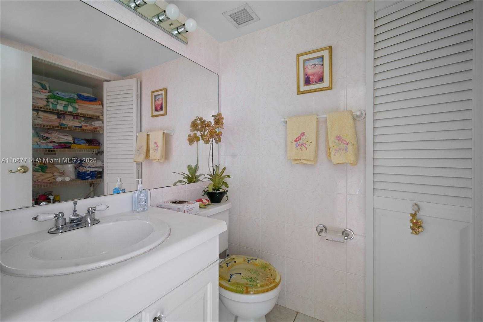 Small Image of 1160 NORTH FEDERAL HWY #1018, Fort Lauderdale Number 11