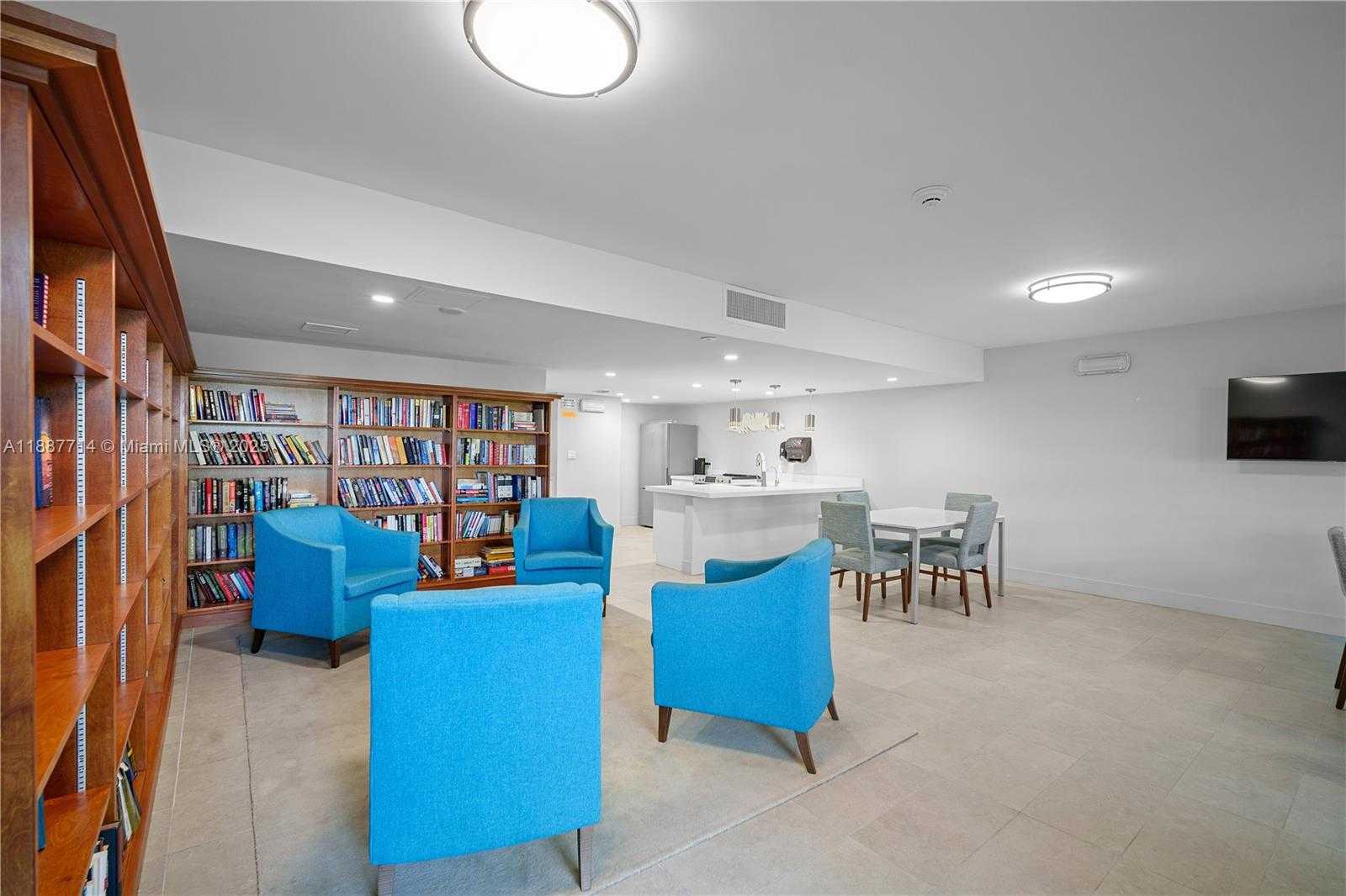 Small Image of 1160 NORTH FEDERAL HWY #1018, Fort Lauderdale Number 17