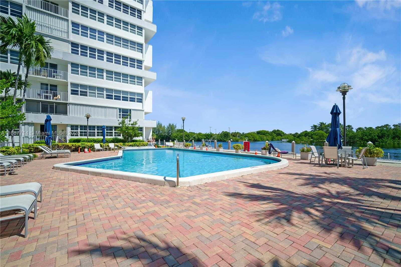 Small Image of 1160 NORTH FEDERAL HWY #1018, Fort Lauderdale Number 21