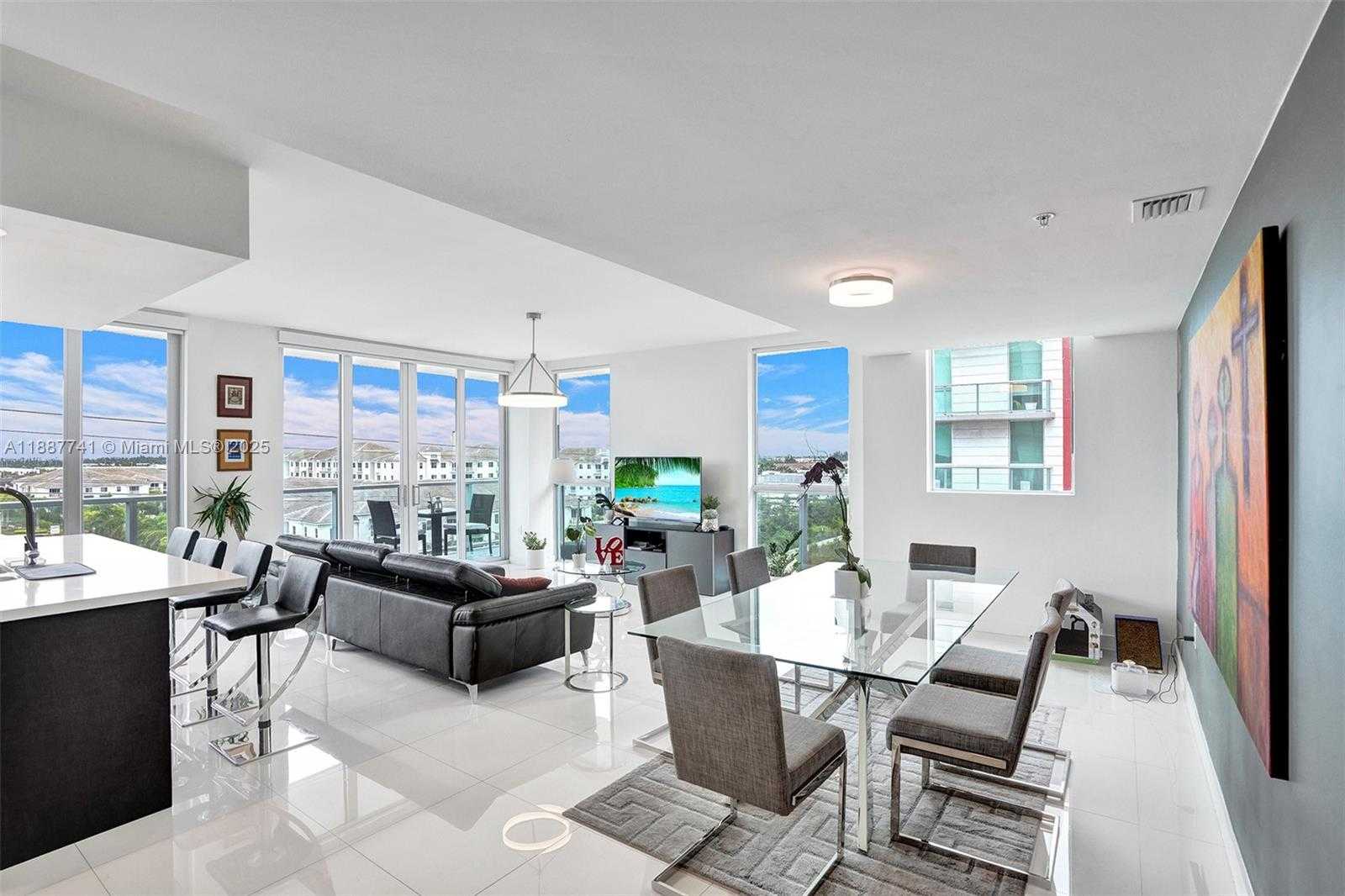 Small Image of 7825 NORTH WEST 107TH AVE #604, Doral Number 2