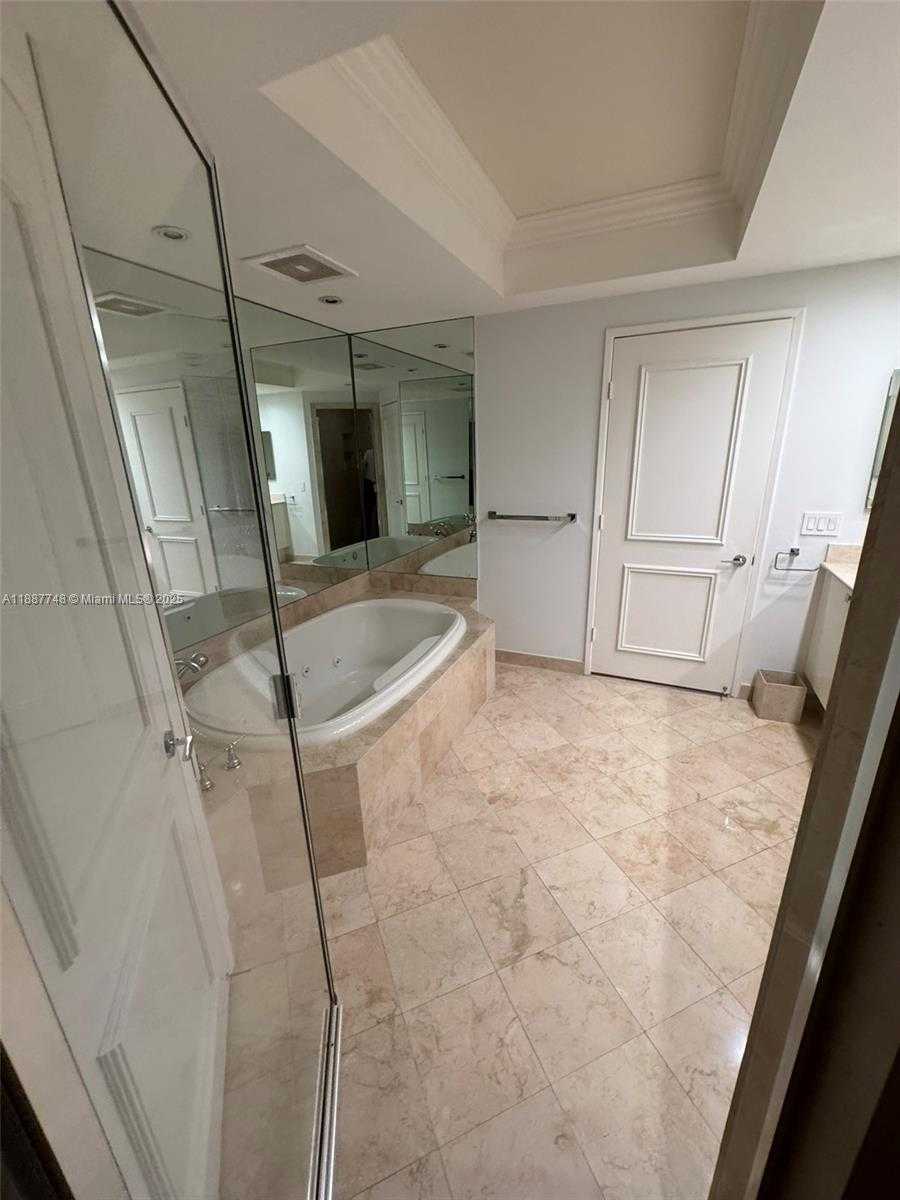 Small Image of 791 CRANDON BLVD #1506, Key Biscayne Number 26