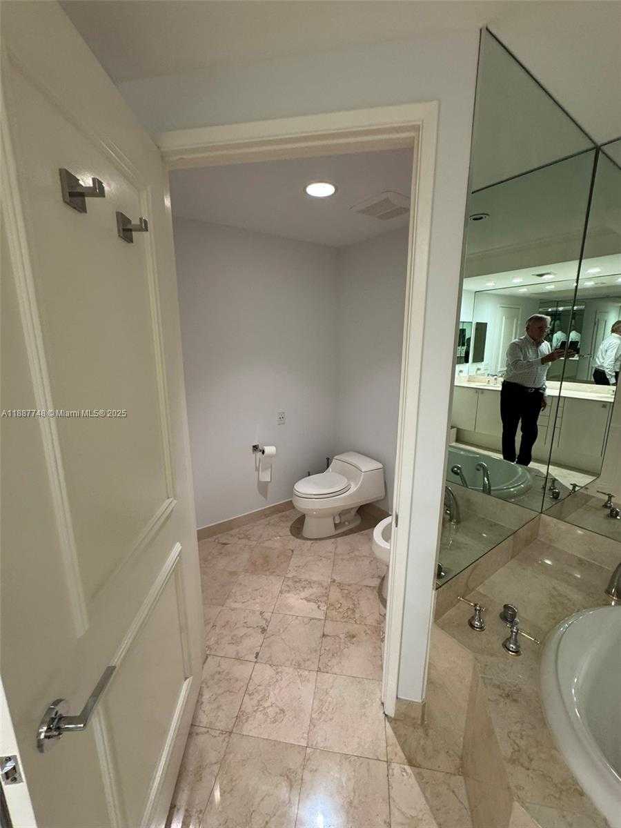 Small Image of 791 CRANDON BLVD #1506, Key Biscayne Number 27