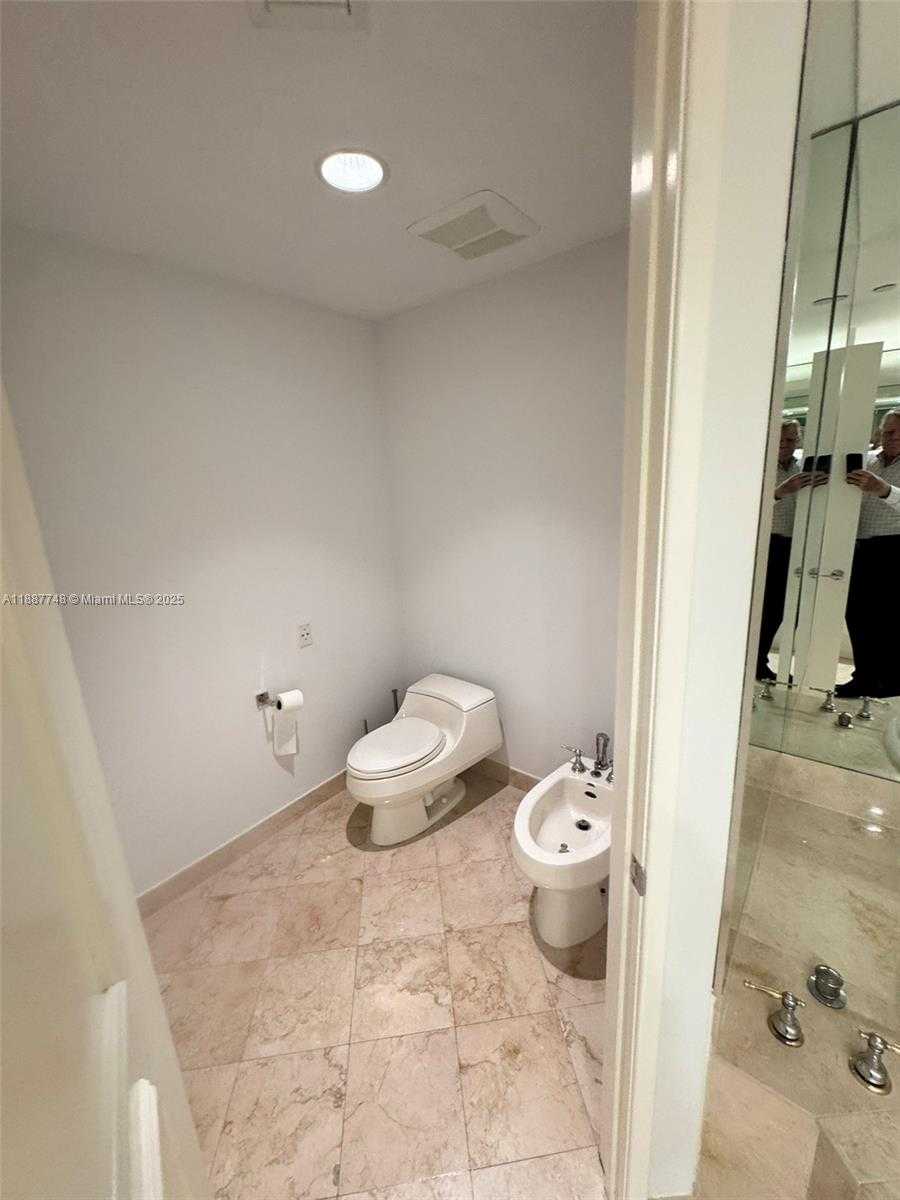 Small Image of 791 CRANDON BLVD #1506, Key Biscayne Number 28