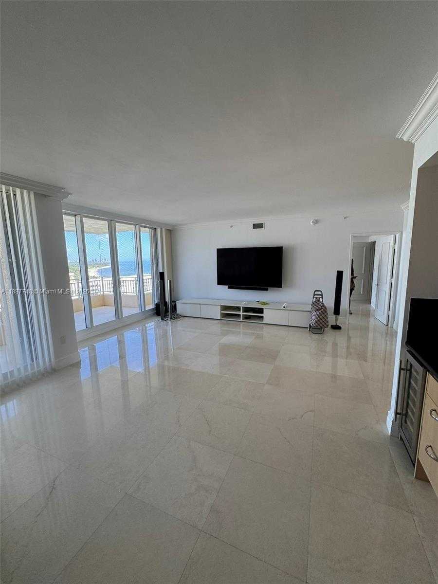 Small Image of 791 CRANDON BLVD #1506, Key Biscayne Number 6