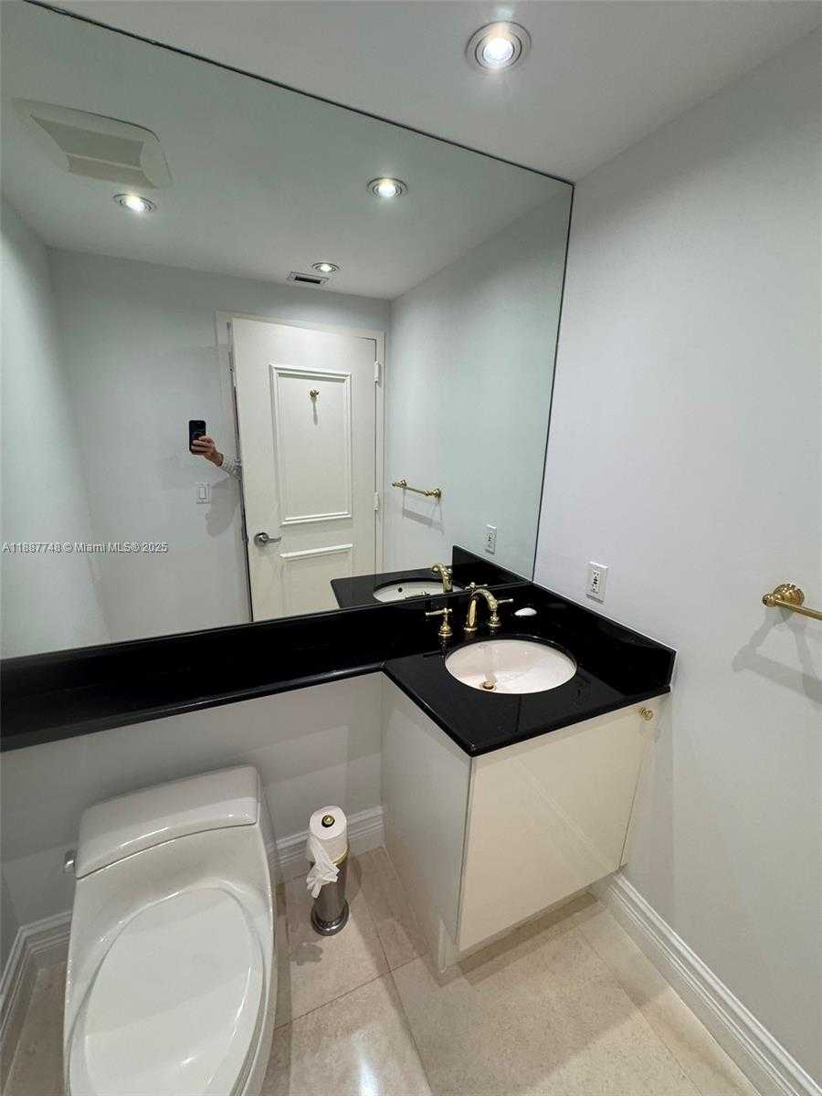 Small Image of 791 CRANDON BLVD #1506, Key Biscayne Number 8
