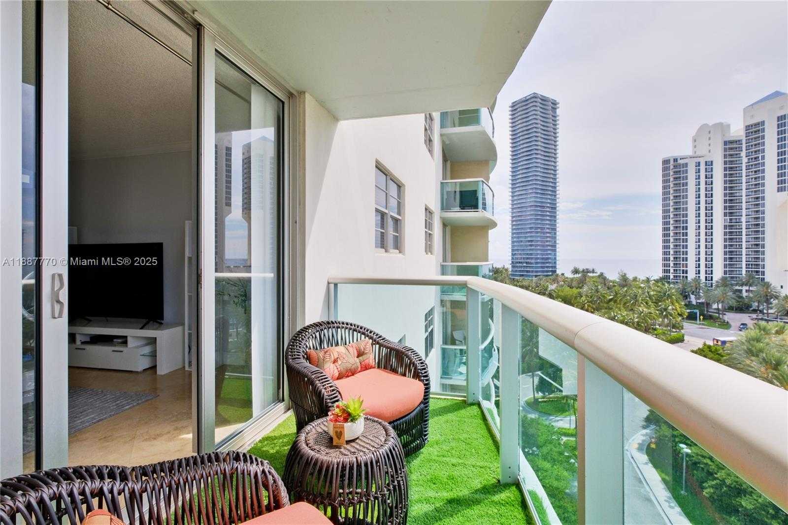 Small Image of 19370 COLLINS AVE #919, Sunny Isles Beach Number 5