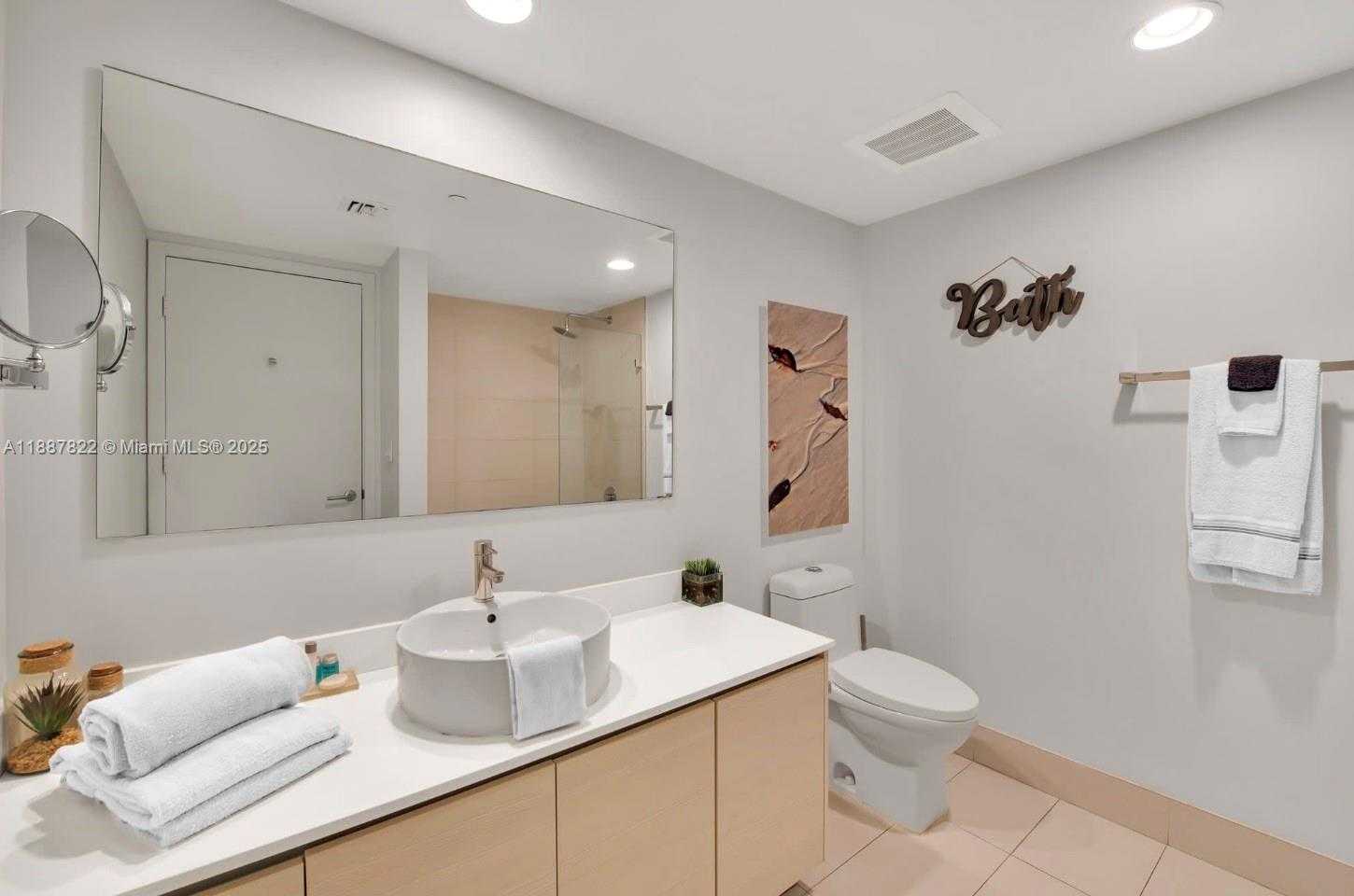 Small Image of Hallandale Beach Number 16