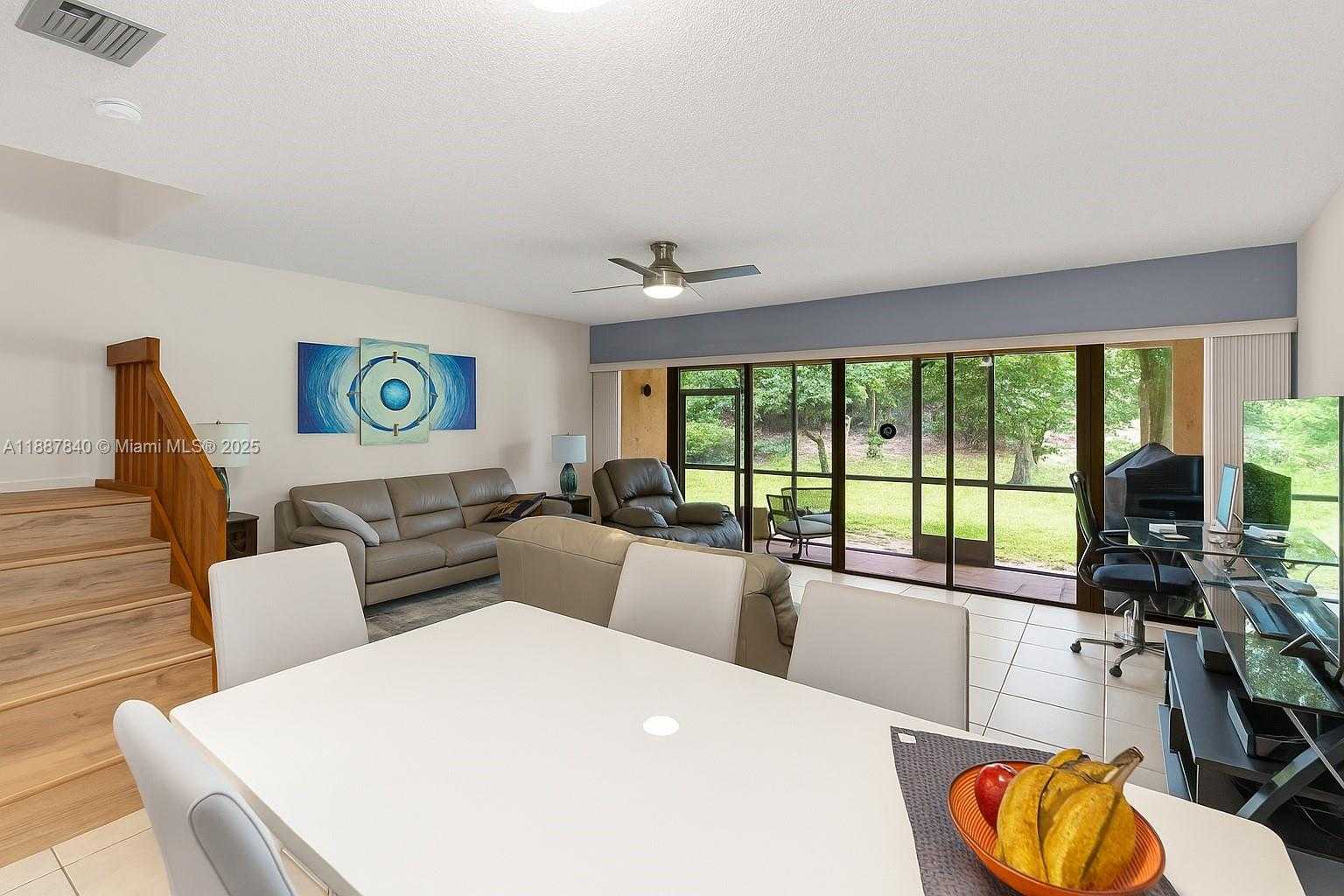 Small Image of 16624 GREENS EDGE CIR #75, Weston Number 26