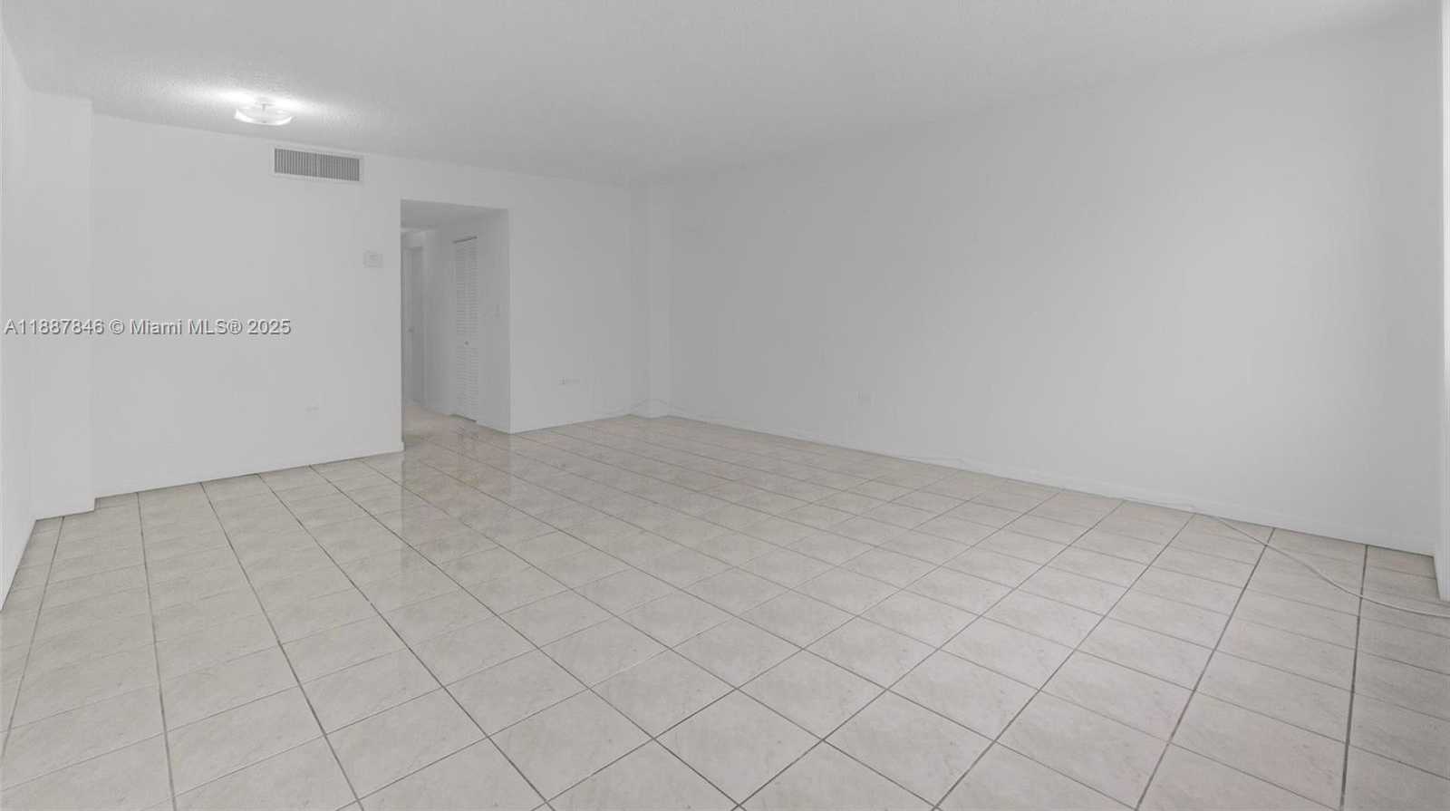 Small Image of 905 BRICKELL BAY DR #1823, Miami Number 8