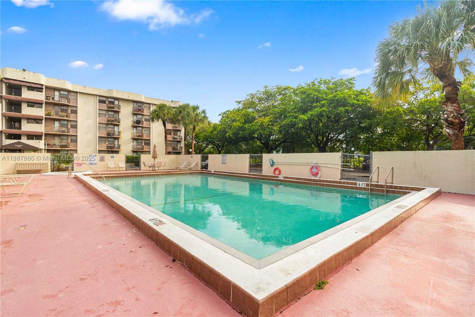 Small Image of 2701 RIVERSIDE DR #413-B, Coral Springs Number 17