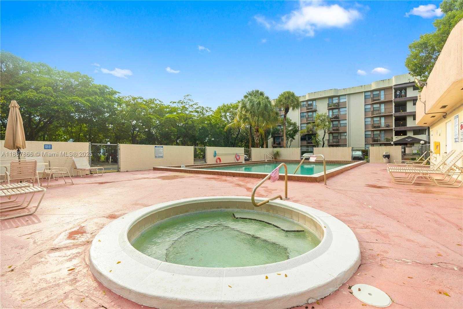 Small Image of 2701 RIVERSIDE DR #413-B, Coral Springs Number 18