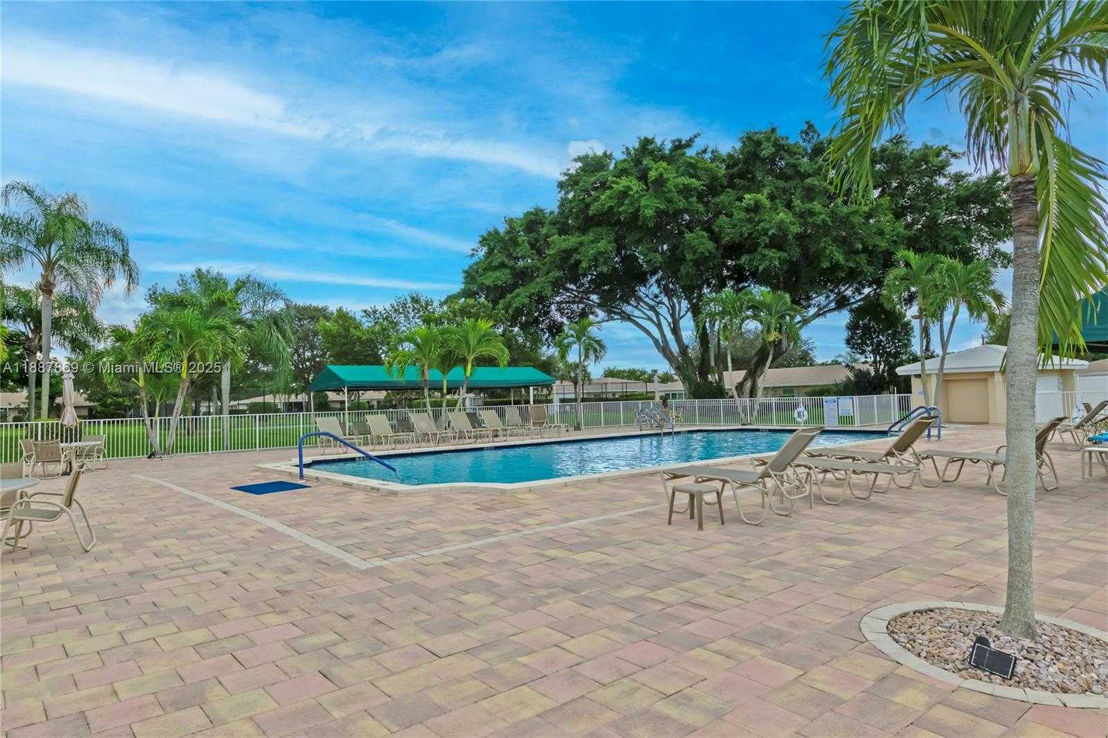 Small Image of 8809 BELLE AIRE DR #8809, Boca Raton Number 29