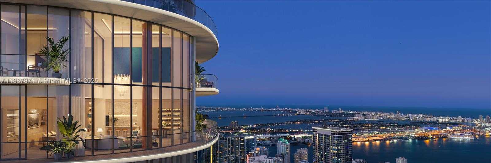 Small Image of 1420 S Miami Ave, Miami, FL 33130, USA Number 8