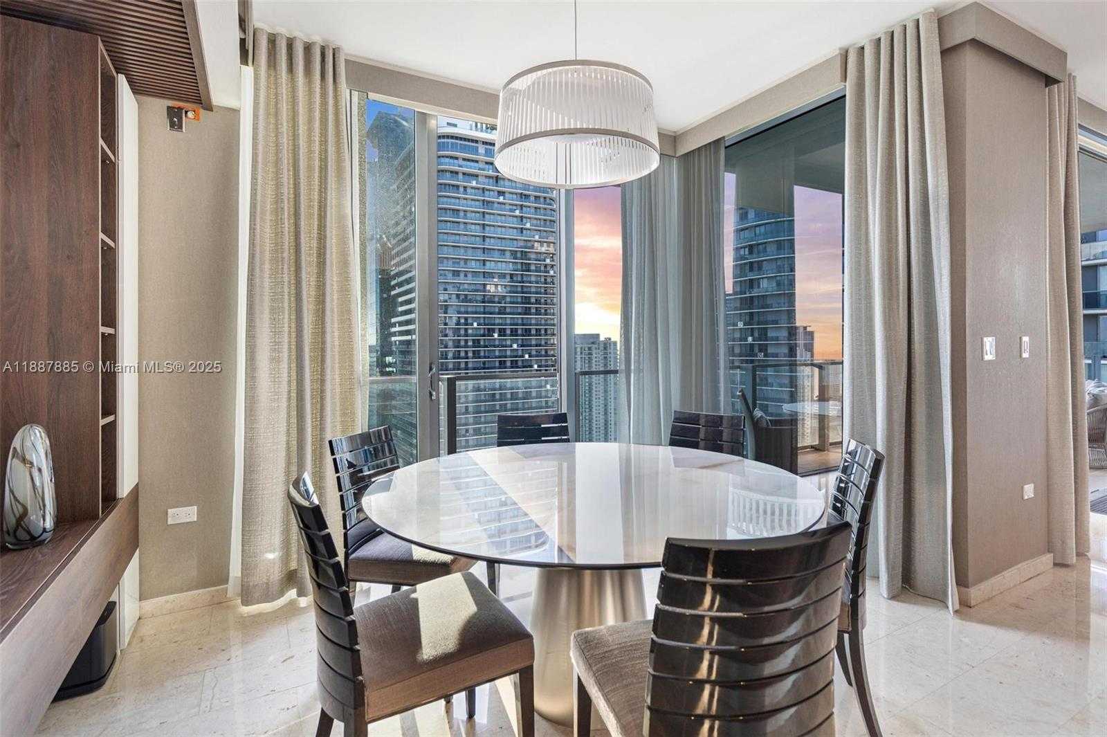 Small Image of 88 SOUTH WEST 7TH ST #3801, Miami Number 17