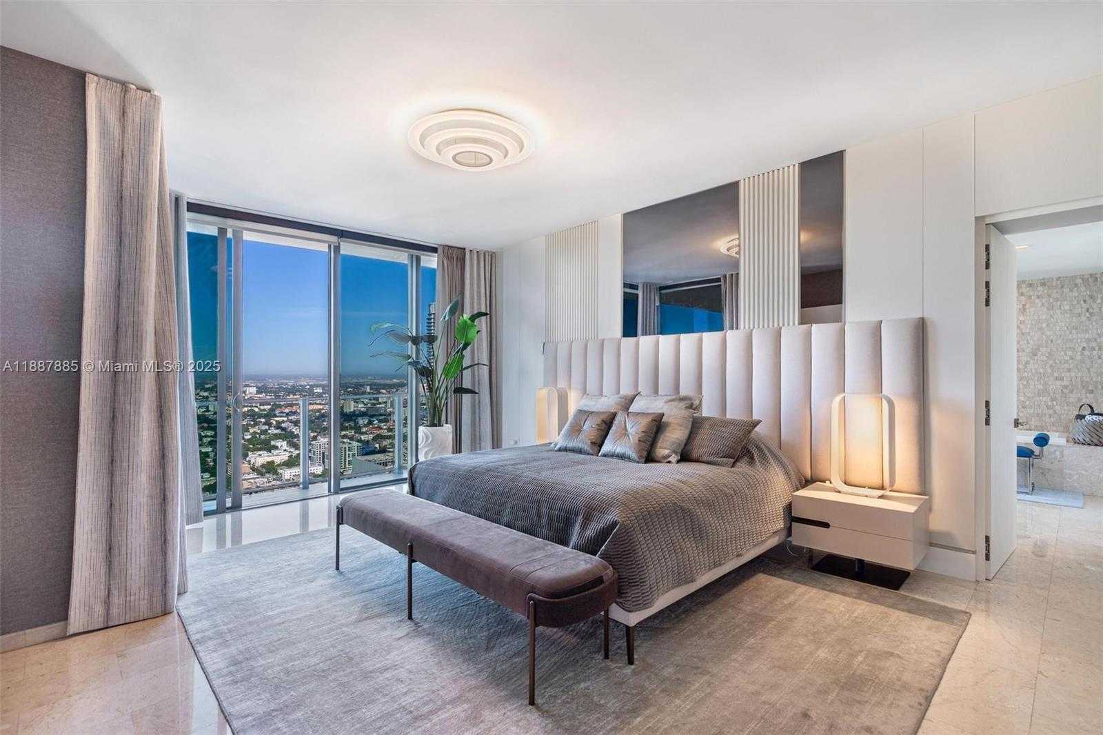 Small Image of 88 SOUTH WEST 7TH ST #3801, Miami Number 21