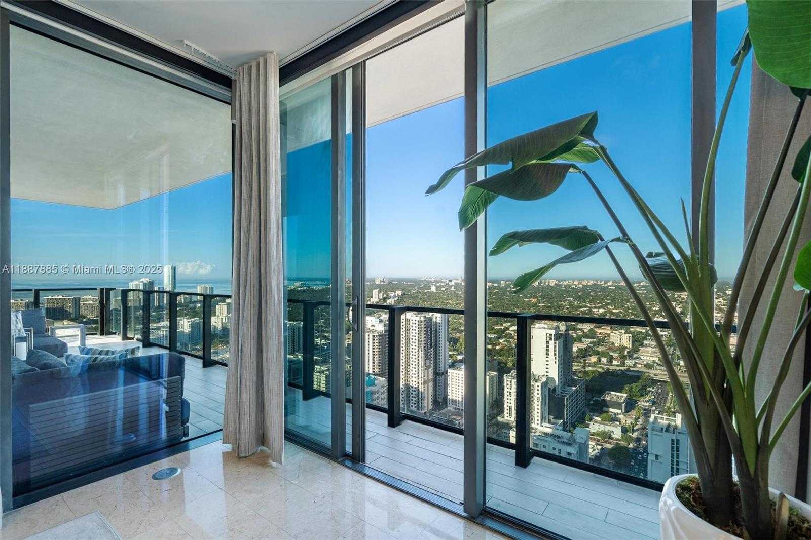 Small Image of 88 SOUTH WEST 7TH ST #3801, Miami Number 23
