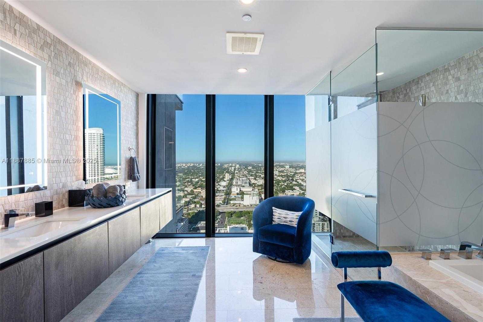 Small Image of 88 SOUTH WEST 7TH ST #3801, Miami Number 25