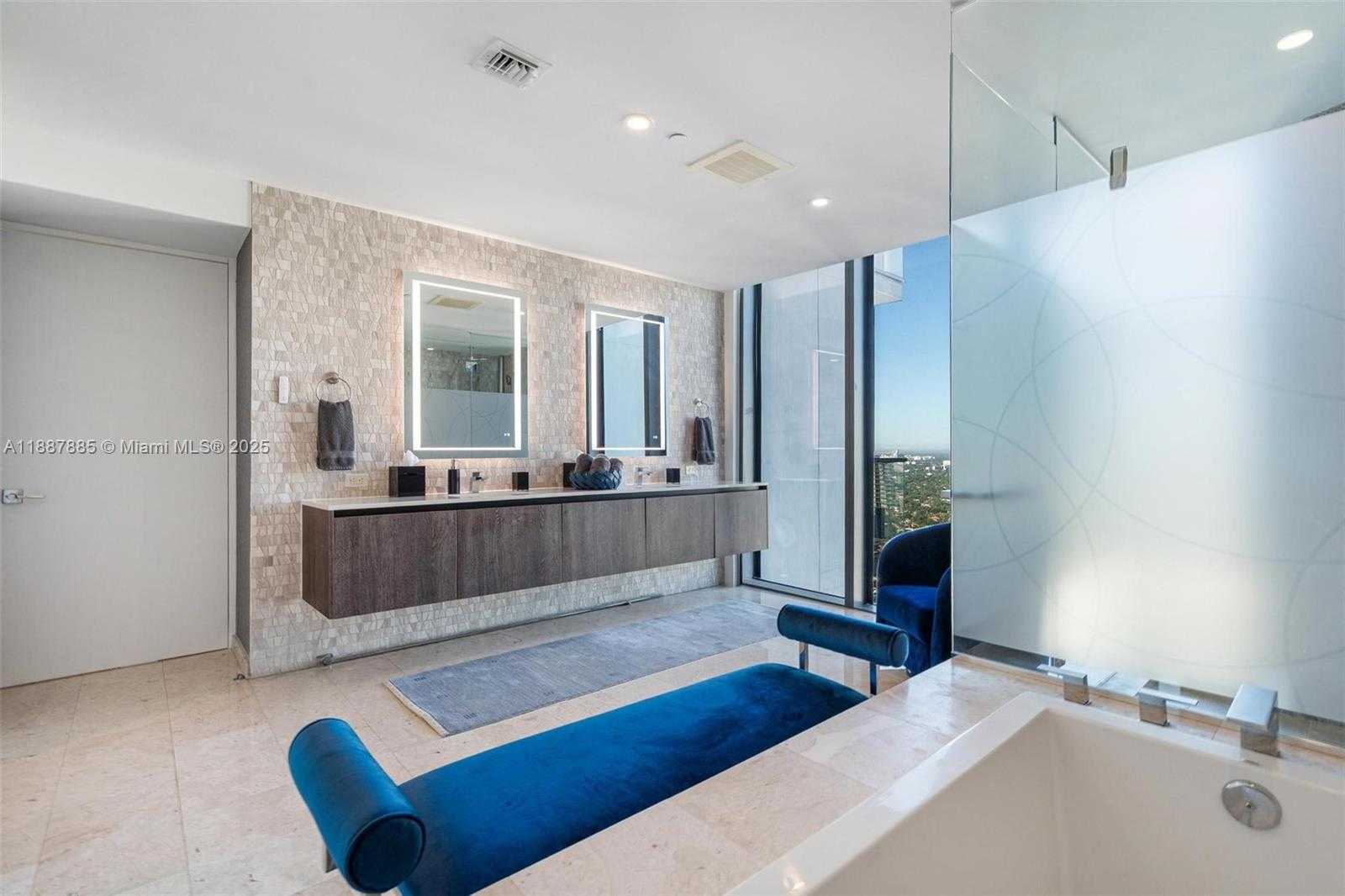 Small Image of 88 SOUTH WEST 7TH ST #3801, Miami Number 26
