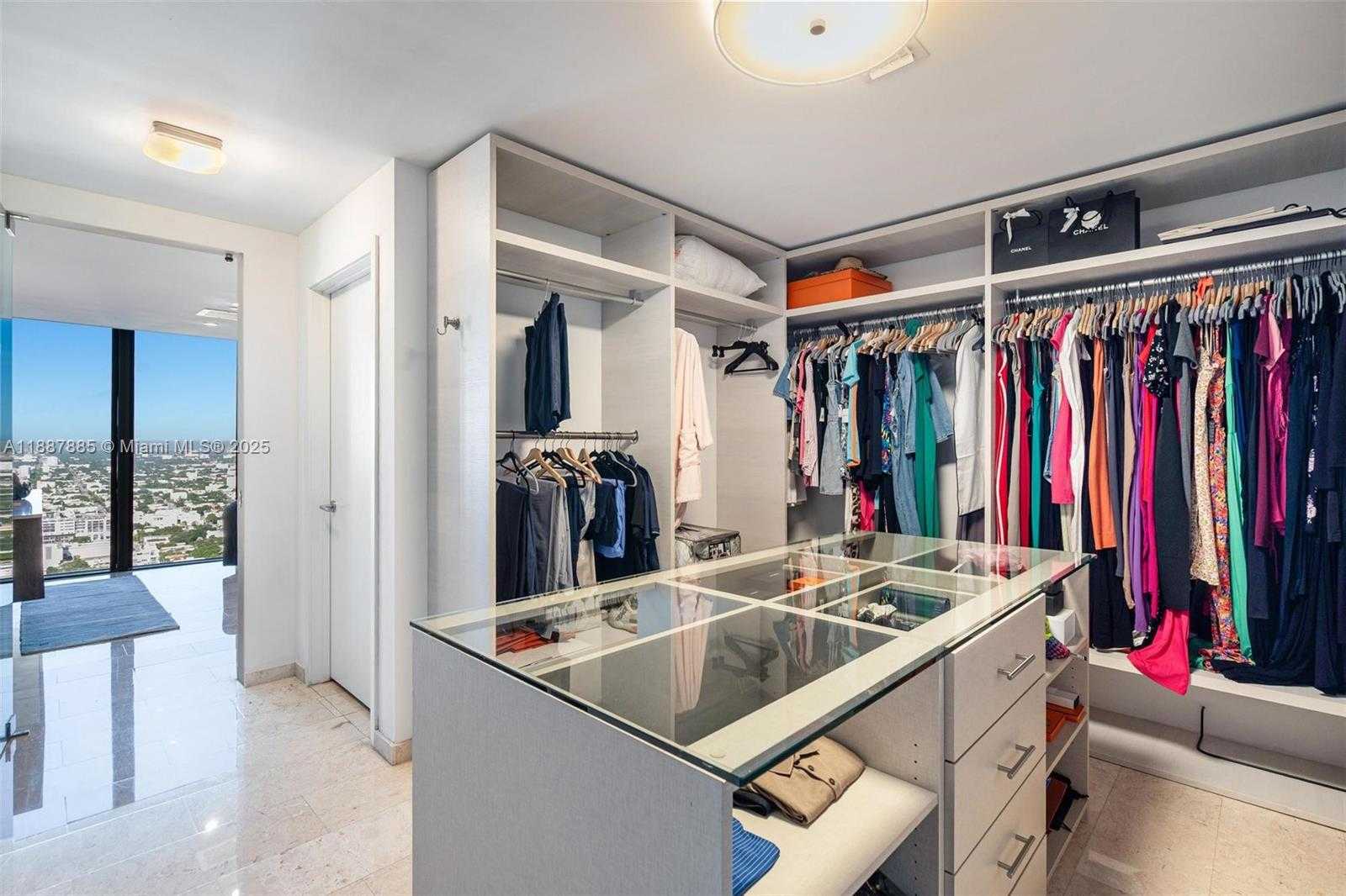Small Image of 88 SOUTH WEST 7TH ST #3801, Miami Number 27