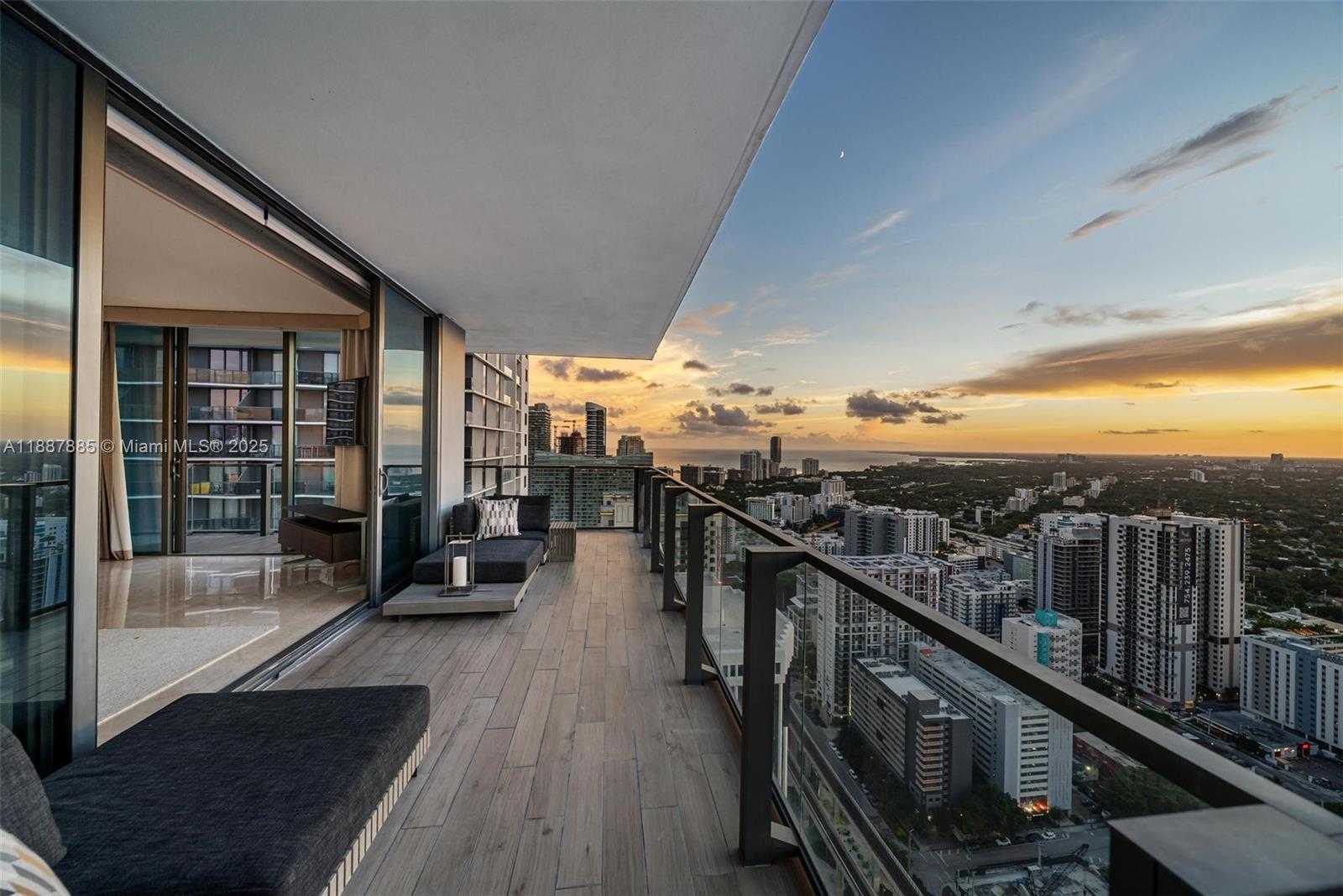 Small Image of 88 SOUTH WEST 7TH ST #3801, Miami Number 30