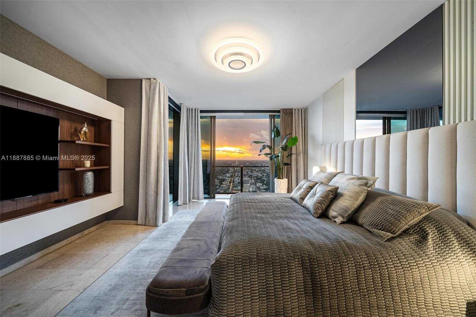 Small Image of 88 SOUTH WEST 7TH ST #3801, Miami Number 39